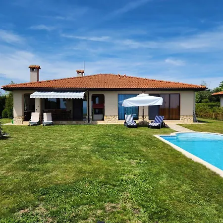 Villa Private 102 With Heated Pool In Blacksearama Baltjik