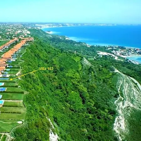 Private 102 With Heated Pool In Blacksearama Balchik